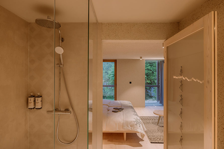 Comfortdoubleroombathroom1